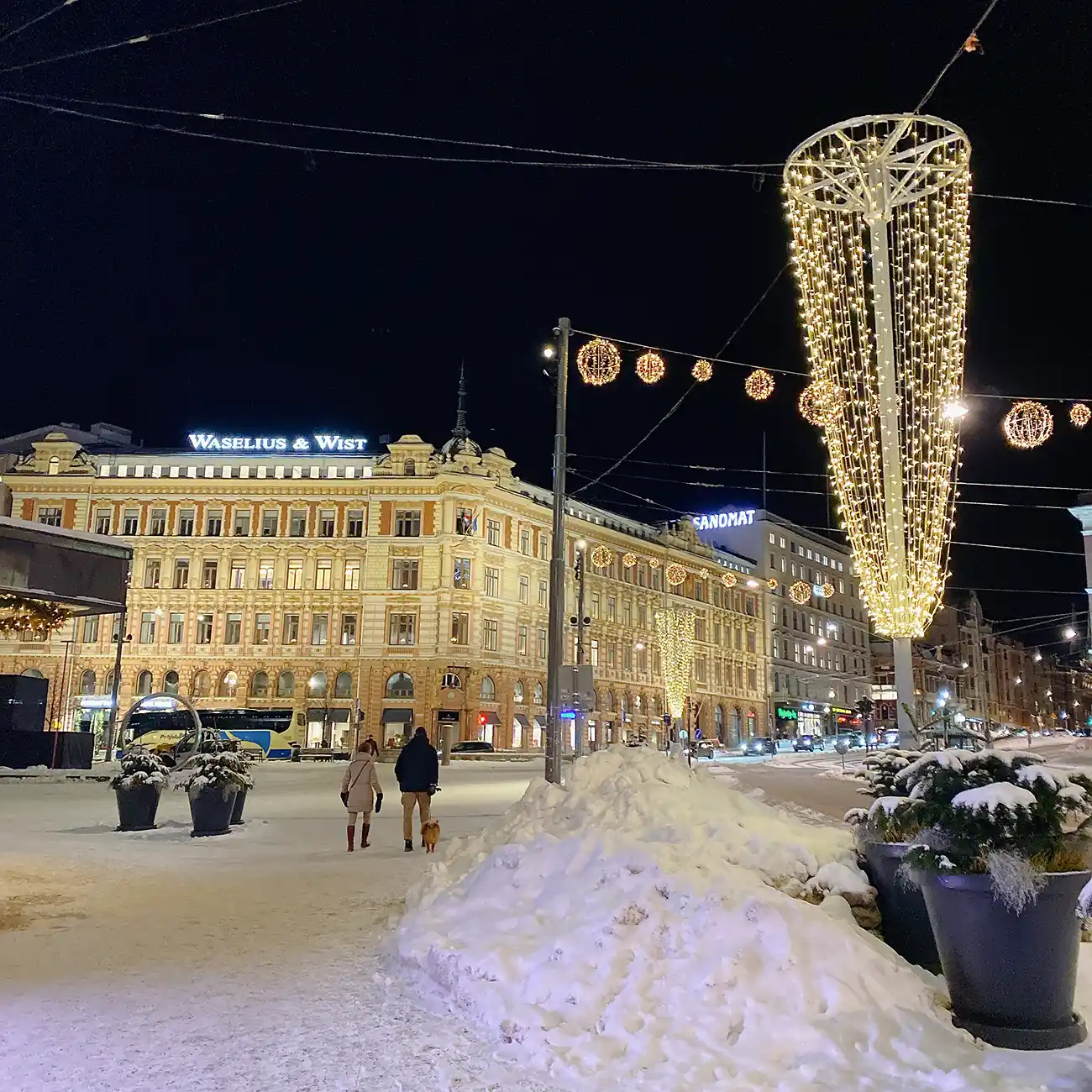 Snowy Mannerheimintie in Helsinki